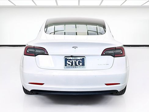 Used 2022 Tesla Model 3 Long Range AWD/4WD image 5