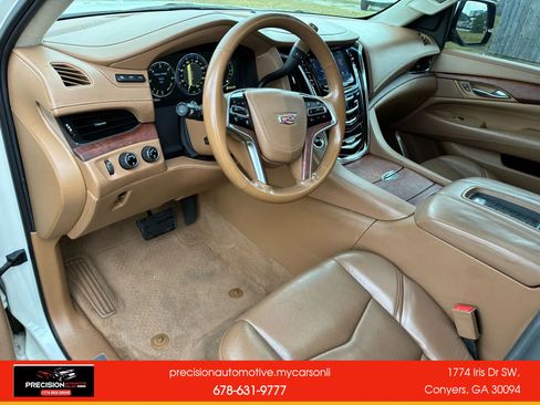 Used 2015 Cadillac Escalade Platinum AWD/4WD image 18