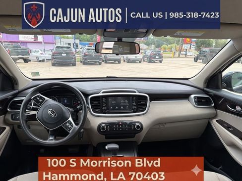 Used 2020 Kia Sorento LX FWD image 14