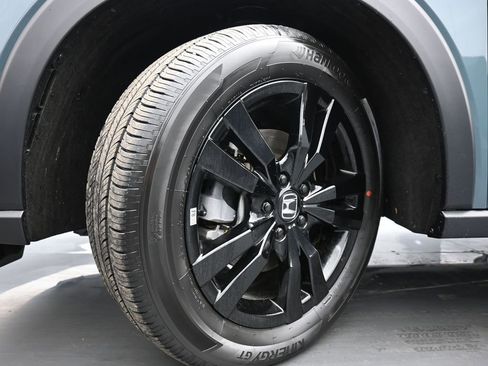 Certified 2026 Honda HR-V Sport image 41