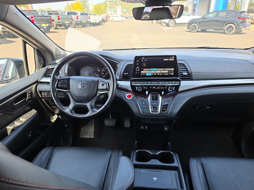 Used 2025 Honda Odyssey Sport-L image 23