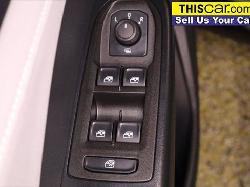 Used 2024 Volkswagen Taos SE FWD image 32