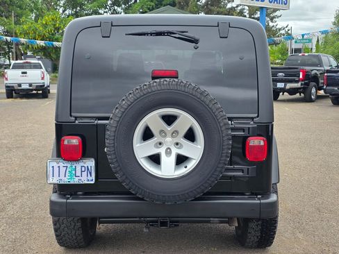 Used 2005 Jeep Wrangler Unlimited AWD/4WD image 7