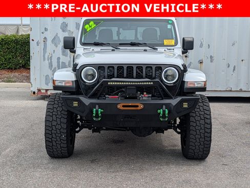 Used 2022 Jeep Gladiator Sport AWD/4WD image 8