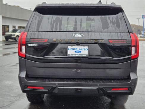 New 2025 Ford Expedition Tremor image 5
