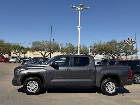 Certified 2025 Toyota Tundra SR5 AWD/4WD image 4