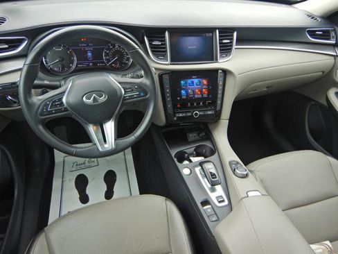Used 2023 INFINITI QX50 Luxe AWD/4WD image 2