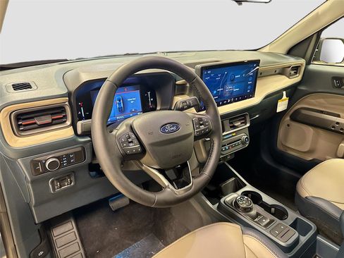 New 2026 Ford Maverick Lariat image 9