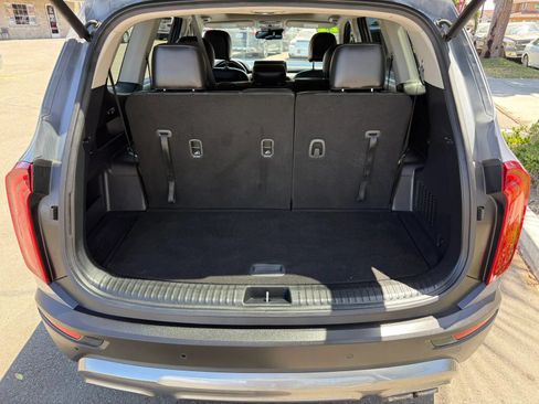Used 2022 Kia Telluride EX w/ Towing Package AWD/4WD image 10