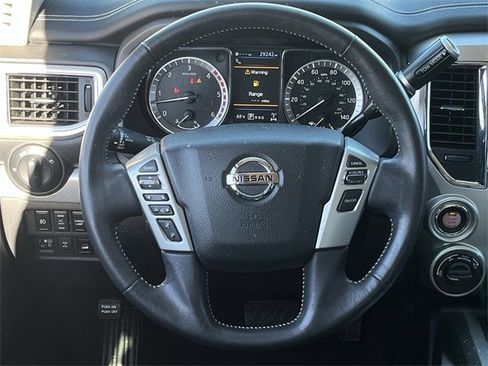 Used 2019 Nissan Titan PRO-4X w/ Pro-4x Convenience Package image 14