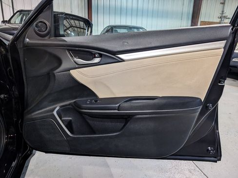 Used 2016 Honda Civic EX image 24