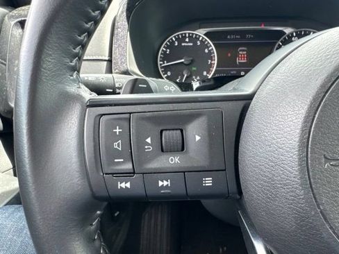 Used 2025 Nissan Pathfinder SV AWD/4WD image 33