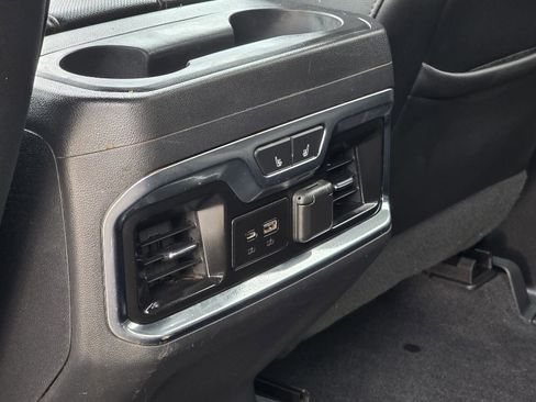Used 2020 GMC Sierra 1500 AT4 w/ AT4 Premium Package AWD/4WD image 41
