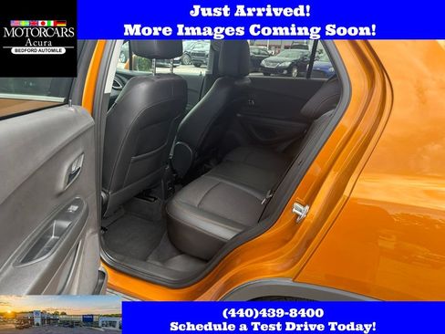 Used 2017 Chevrolet Trax LT w/ Sun & Sound Package FWD image 8