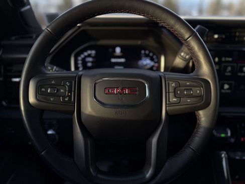 Certified 2025 GMC Sierra 2500 AT4X image 15