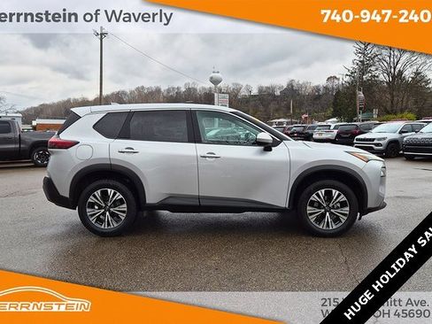 Used 2023 Nissan Rogue SV image 29