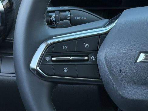 New 2026 Chevrolet Equinox LT w/ Convenience Package II image 13