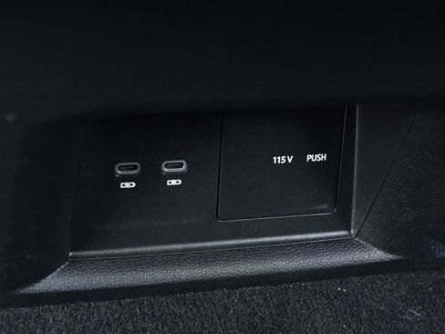 Certified 2023 Volkswagen Atlas SE FWD image 23