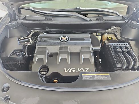 Used 2011 Cadillac SRX Luxury image 21