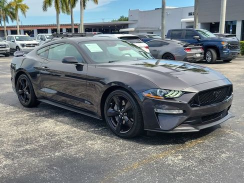 Used 2022 Ford Mustang GT Premium w/ Black Accent Package RWD image 2