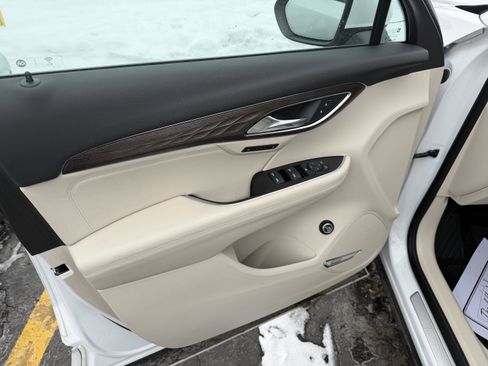Used 2023 Buick Envision Avenir image 13