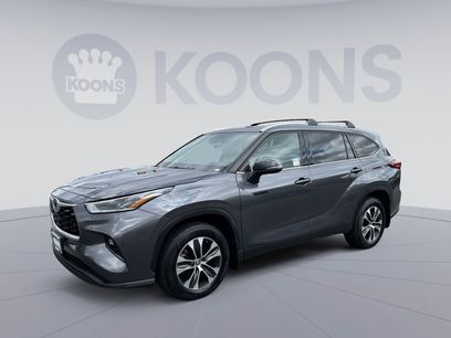 Used 2021 Toyota Highlander XLE