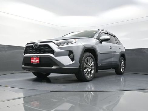 Used 2019 Toyota RAV4 XLE Premium w/ Cold Weather Package image 36