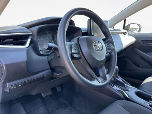 Used 2024 Toyota Corolla LE image 11