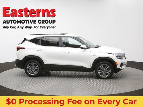 Used 2021 Kia Seltos S AWD/4WD image 44