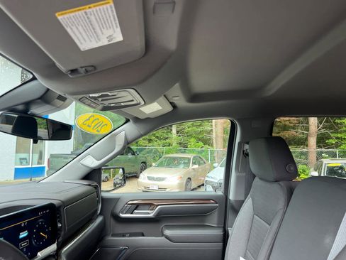 Certified 2023 Chevrolet Silverado 1500 LT AWD/4WD image 12