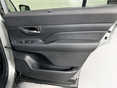 Used 2025 Toyota Grand Highlander XLE image 31