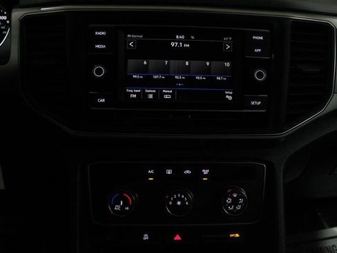 Used 2018 Volkswagen Atlas S image 19