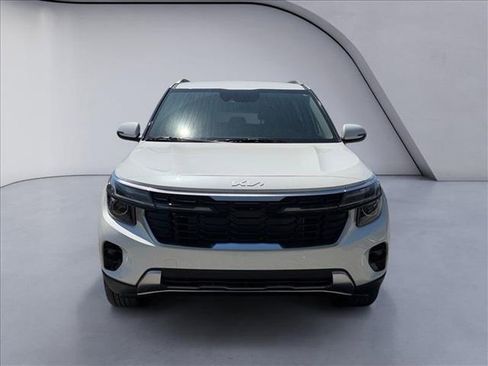 New 2026 Kia Seltos S FWD image 8