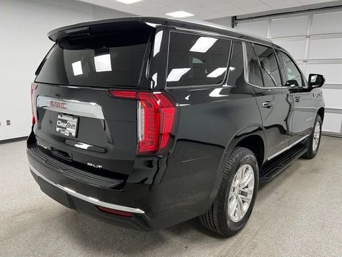 Used 2024 GMC Yukon SLT AWD/4WD image 10
