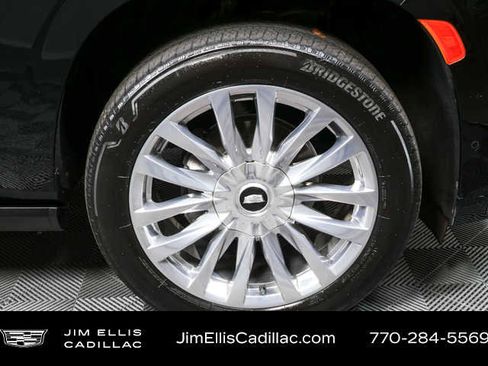 Used 2024 Cadillac Escalade Premium Luxury w/ Performance Package AWD/4WD image 39