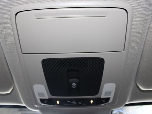 Used 2025 Honda CR-V EX-L image 39