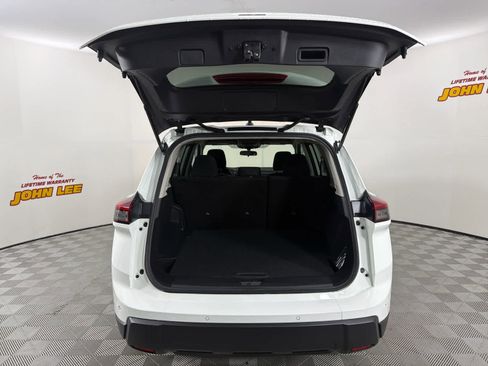 New 2026 Nissan Rogue S image 5