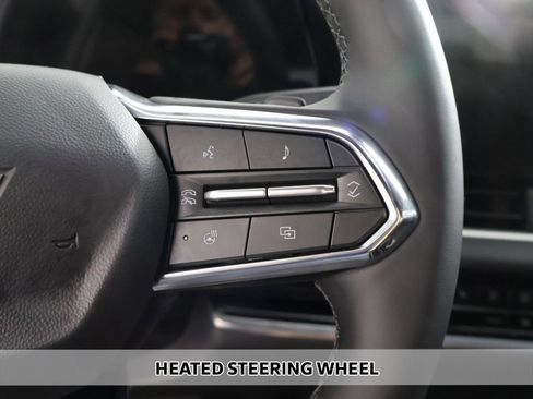 Used 2025 Chevrolet Equinox LT AWD/4WD image 6