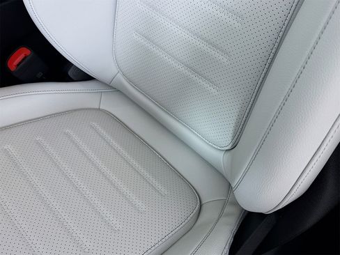 New 2026 Mercedes-Benz GLC 300 image 21