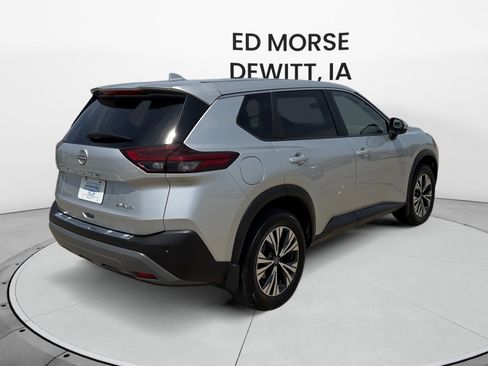 Used 2023 Nissan Rogue SV AWD/4WD image 5