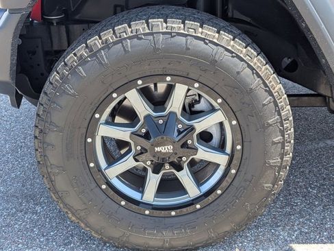 Used 2020 Jeep Wrangler Sport S image 21