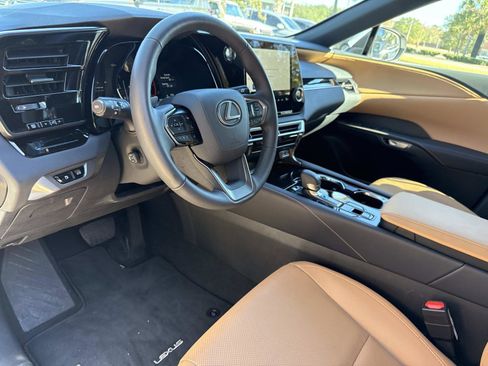 Certified 2025 Lexus RX 350 FWD image 21