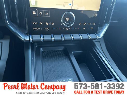 New 2026 GMC Acadia AT4 image 19