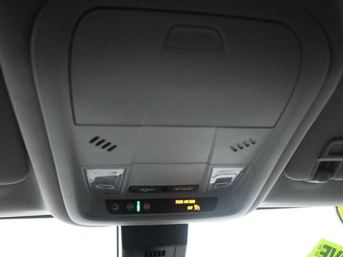 Used 2024 Chevrolet Equinox LT image 21