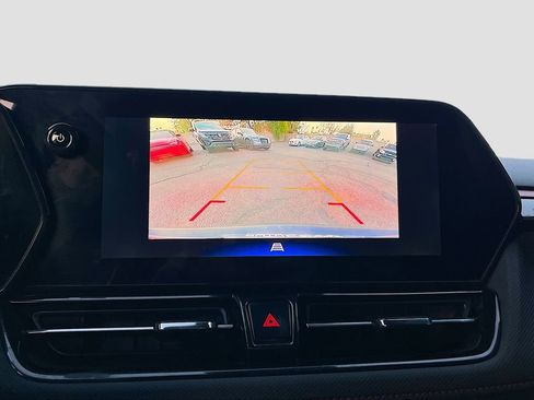 Used 2025 Chevrolet TrailBlazer RS w/ Driver Confidence Package image 13