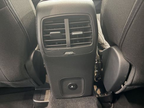 Used 2024 Ford Escape Active w/ Tech Pack #1 AWD/4WD image 25