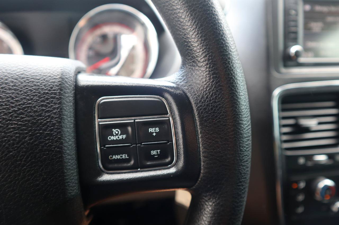 Used 2019 Dodge Grand Caravan SE w/ UConnect Hands-Free Group FWD image 54