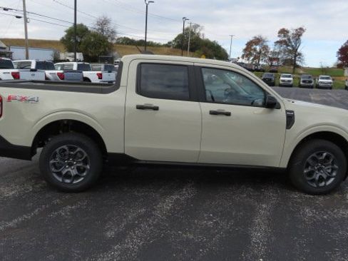 New 2025 Ford Maverick XLT w/ XLT Luxury Package image 9