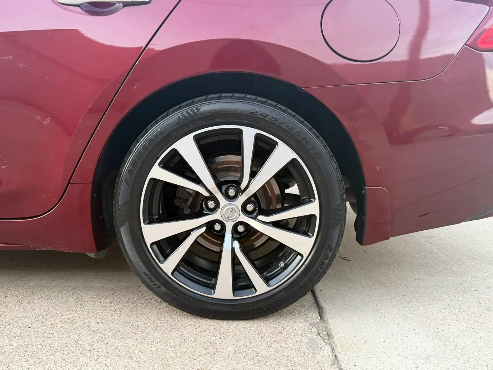 Used 2017 Nissan Maxima Platinum FWD image 43