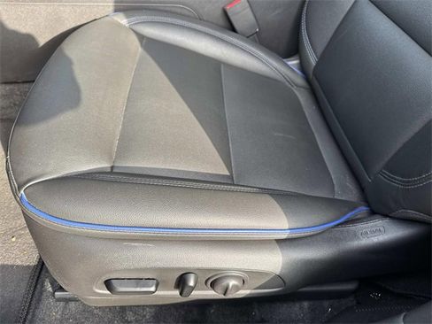 Used 2024 Buick Envista Sport Touring w/ Convenience I Package image 21